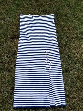 Lauren Ralph Lauren Navy and White Striped Ribbed Knit Pencil Skirt Size S